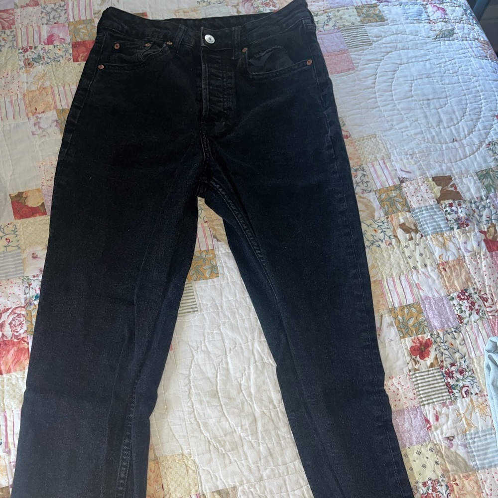 H&M/ Black Jeans/ Size 26